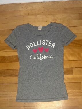 Hollister Gray 'California' Tee with Pink Hearts